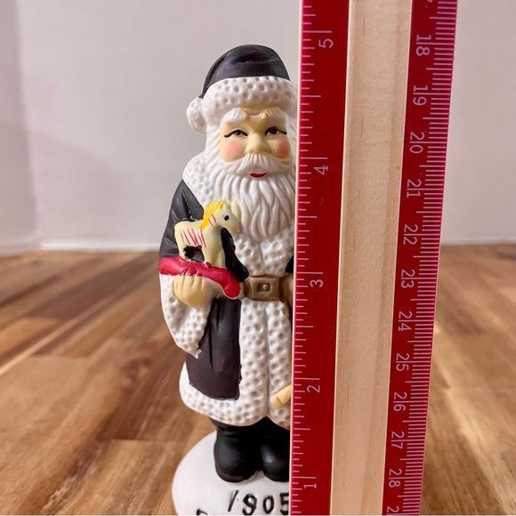 Vintage Santa Around the World Fine Porcelain Santa Figurine England 1994 In Box - Picture 9 of 11